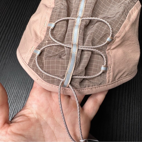 Lululemon Drawcord Hiking Cap NWT S/M (PCLY/ANCP) - Picture 9 of 14